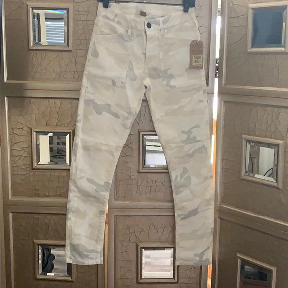 NWT! True religion light army print skinny jeans! - Picture 1 of 5